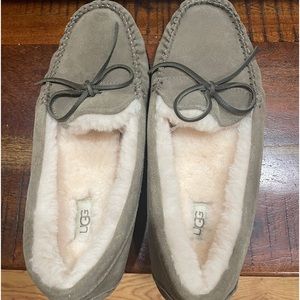 Mens Ugg slippers